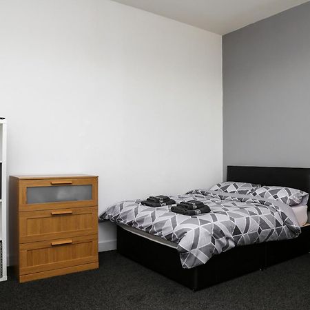 Appartamento Luxurious & Lavish Salford Quays Free Parking Manchester Esterno foto